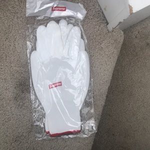 Supreme rubberized work gloves